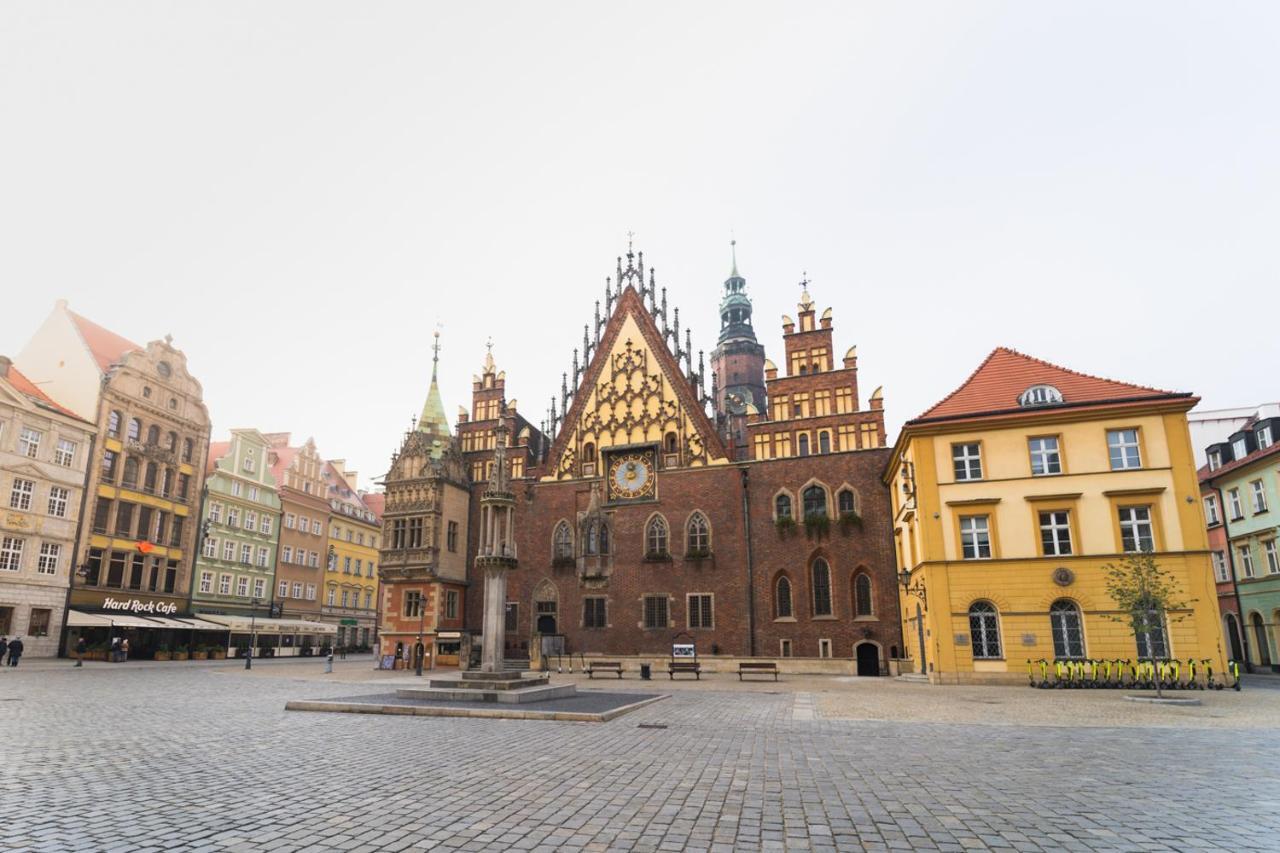 Apart Market Square - Rynek 44 - Opposit Town Hall - 3 Rooms فروتسواف المظهر الخارجي الصورة